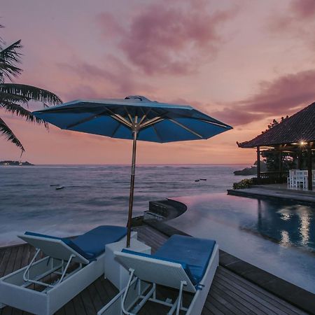 Hotel Lembongan Seaview à Nusa Lembongan Extérieur photo