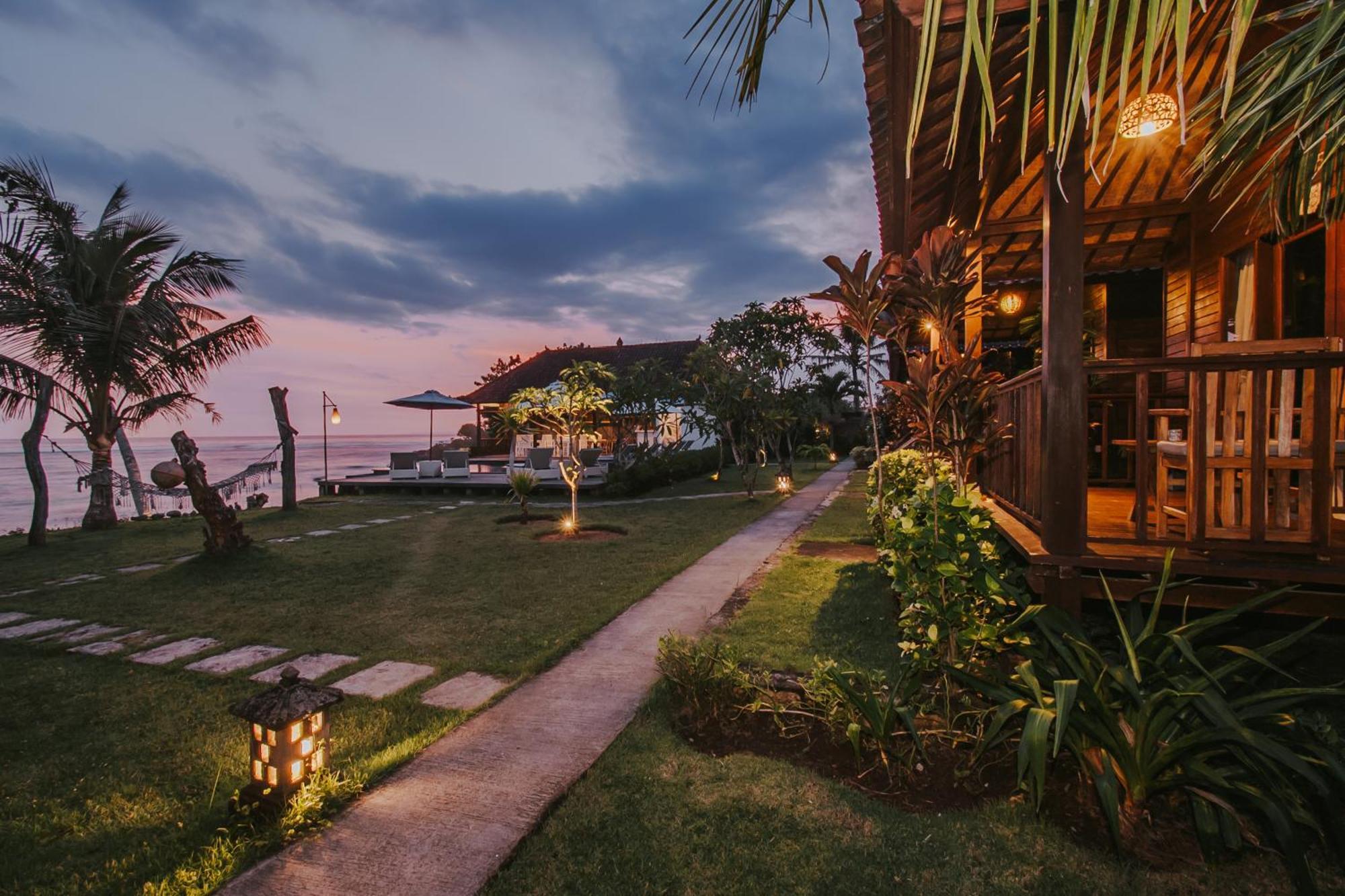 Hotel Lembongan Seaview à Nusa Lembongan Extérieur photo