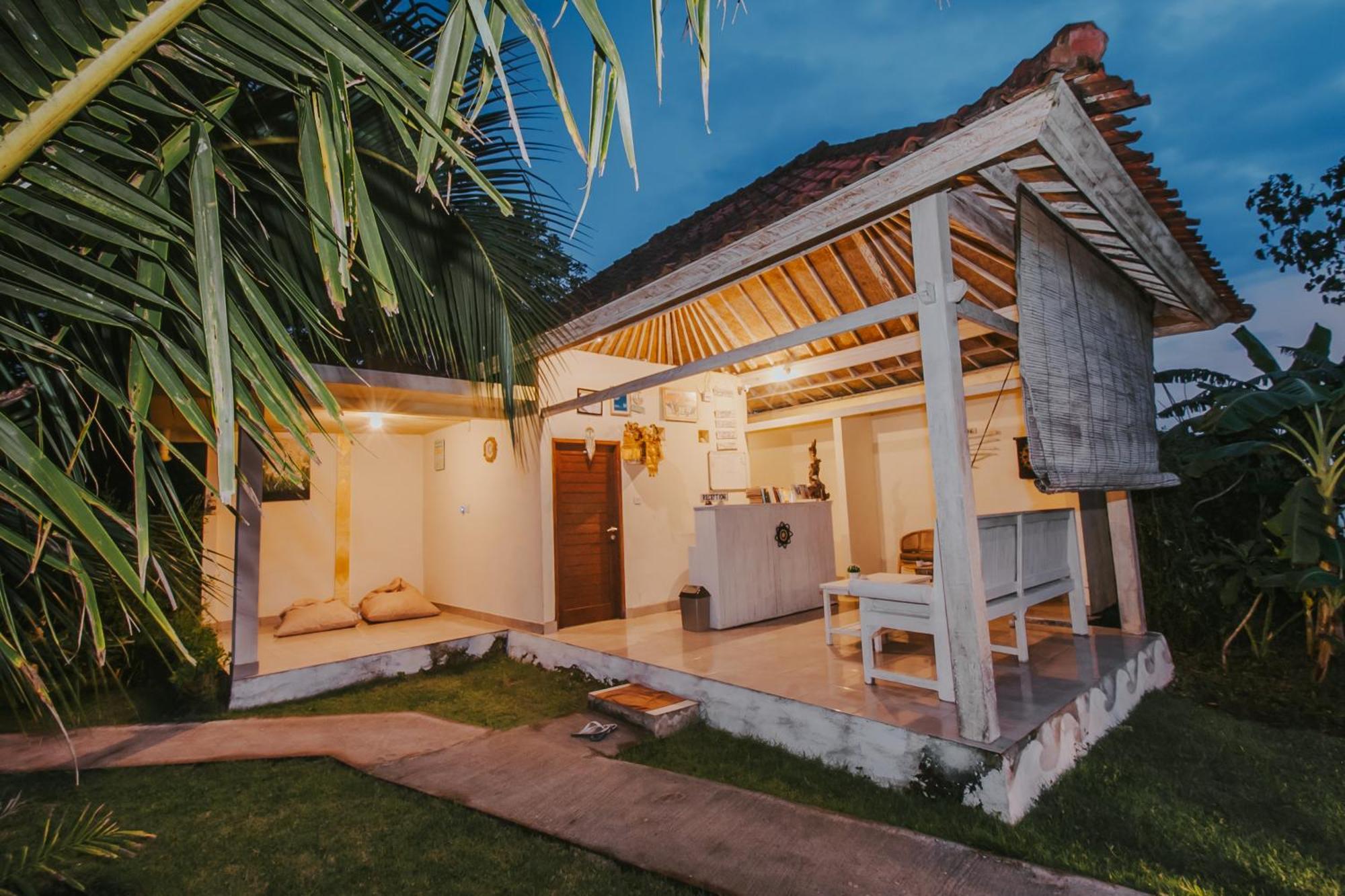 Hotel Lembongan Seaview à Nusa Lembongan Extérieur photo