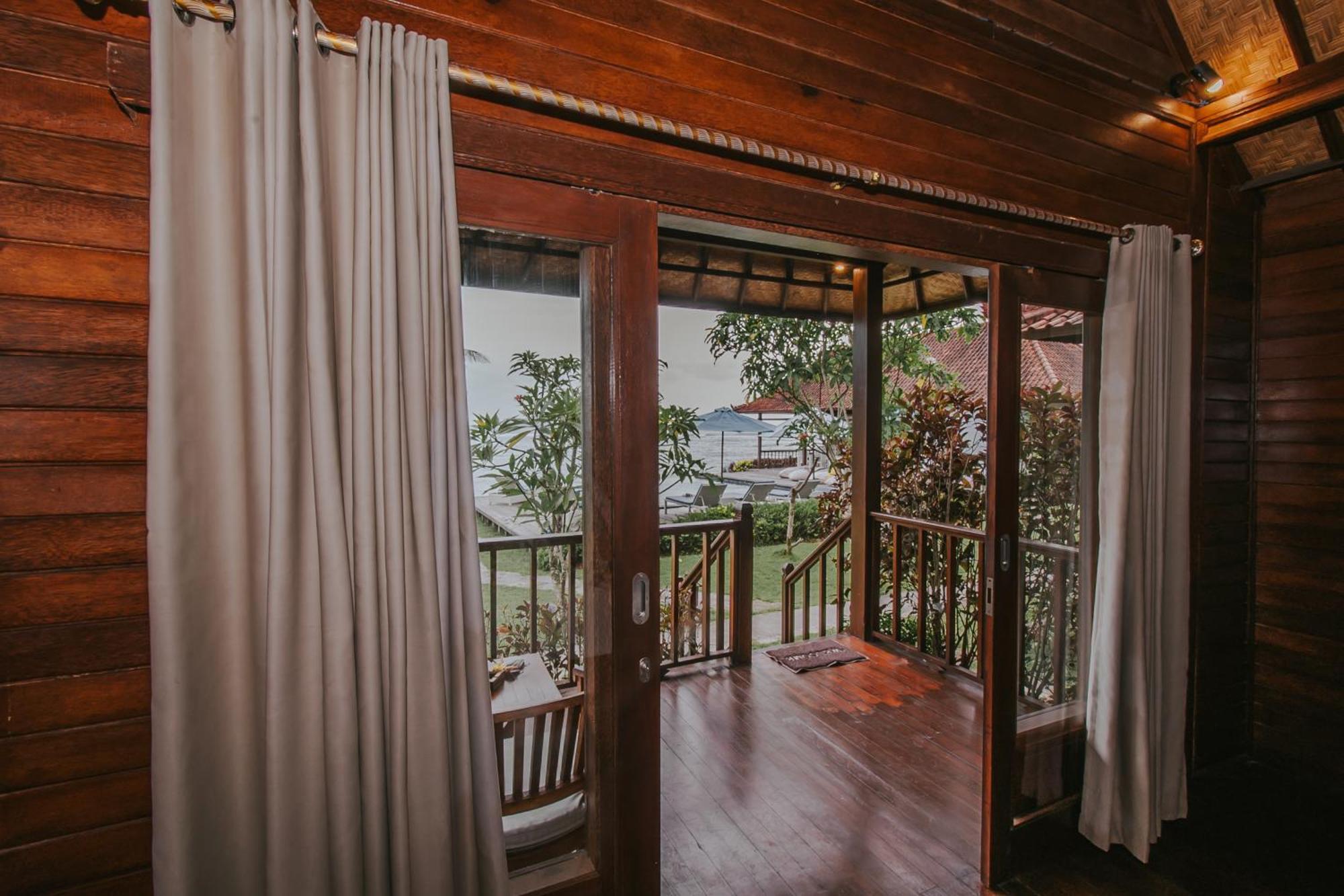 Hotel Lembongan Seaview Extérieur photo