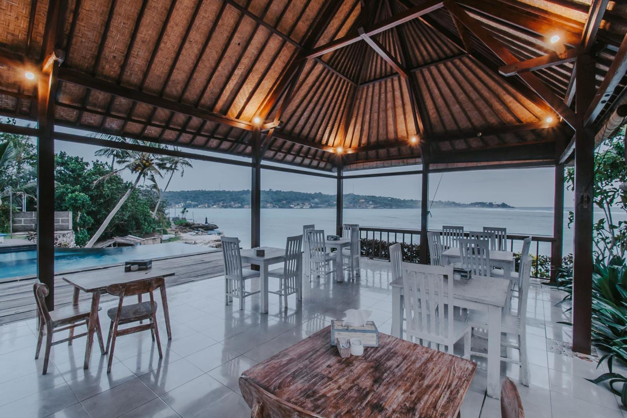 Hotel Lembongan Seaview à Nusa Lembongan Extérieur photo
