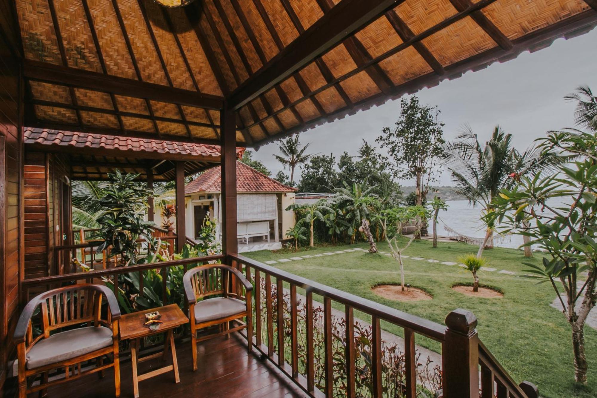 Hotel Lembongan Seaview à Nusa Lembongan Extérieur photo